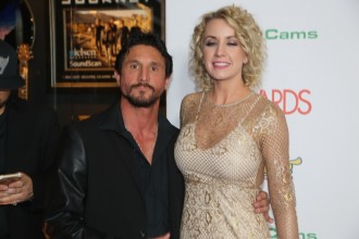 avn_2017_red_carpet_239